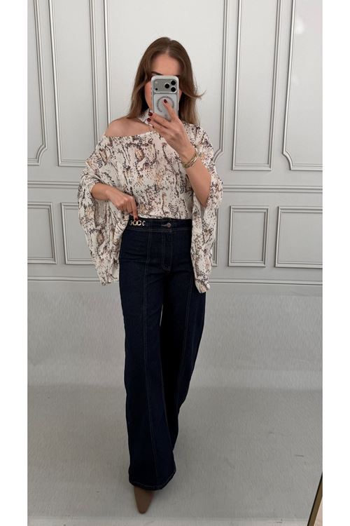 Zincir Detaylı Jean