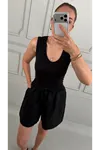 V Yaka Siyah Atlet